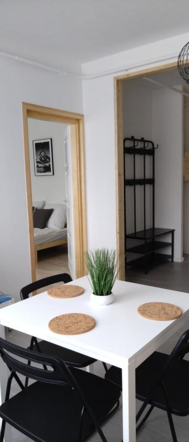 Blue Moon Apartman Eger Ngoại thất bức ảnh