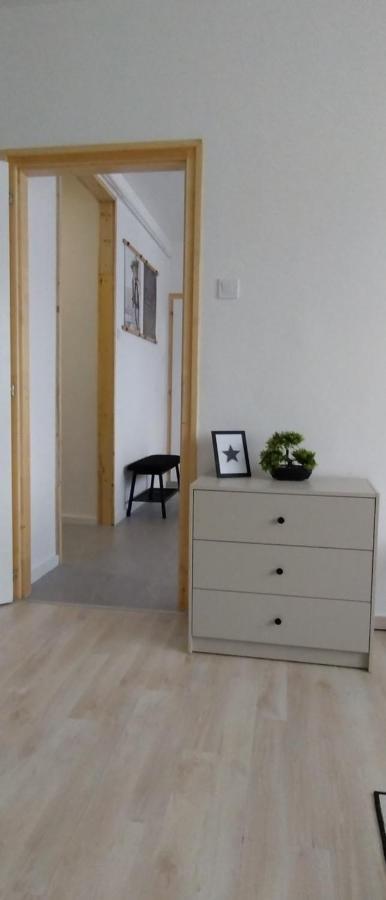 Blue Moon Apartman Eger Ngoại thất bức ảnh