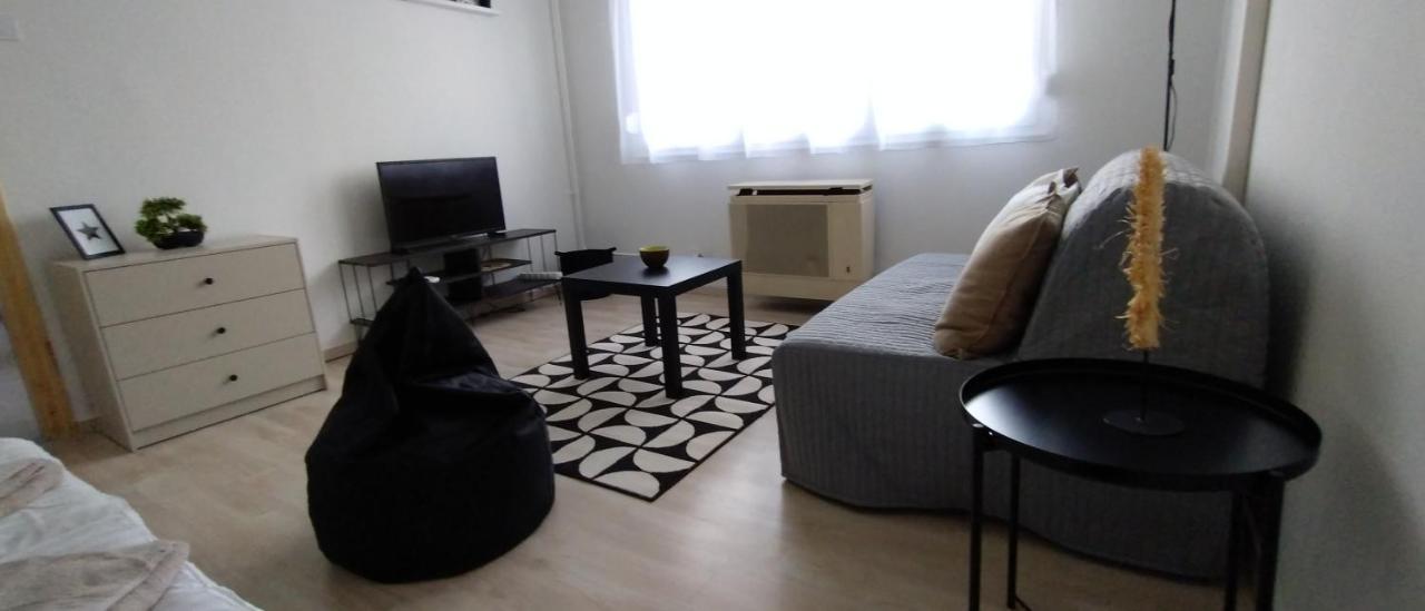 Blue Moon Apartman Eger Ngoại thất bức ảnh